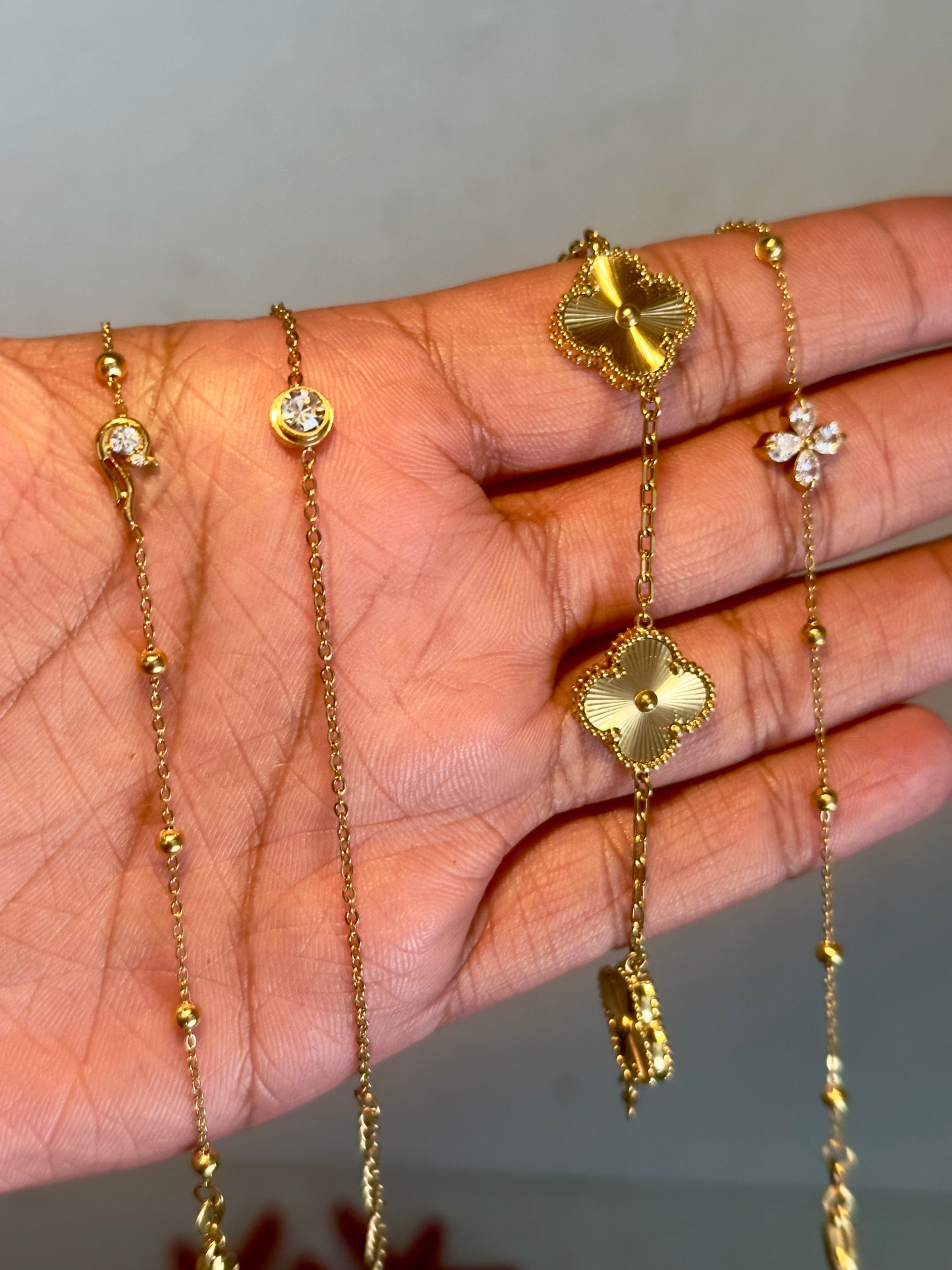 Steal Women bracelets coated in pure 18 K Gold (4 pc set)